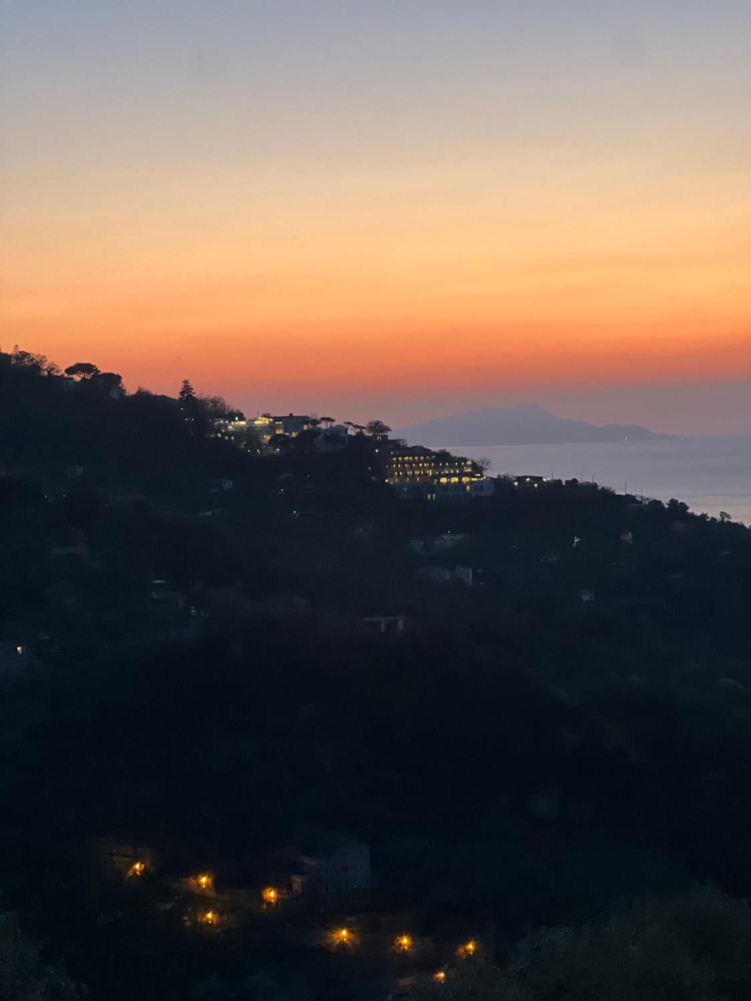 Agriturismo Le Grottelle Villa Sant'Agata sui due Golfi Bagian luar foto